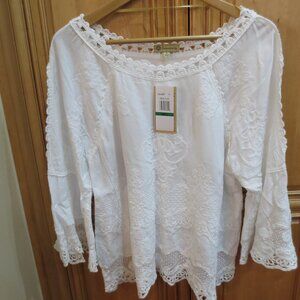 Democracy White Embroidered Top New with Tags